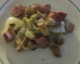 A picture of step 10 of Taisen's husband's fried kielbasa and potatoes.