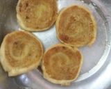 A picture of step 5 of Crispy potato sakras.