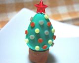 A picture of step 4 of Quail Egg Christmas Tree for Lunchboxes.