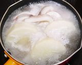 A picture of step 4 of Easy and Flavorful Squid with Daikon Radish.