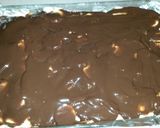 A picture of step 4 of Frozen banana split.