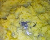 A picture of step 1 of Beetroot Cutlets.
