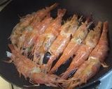 A picture of step 2 of Shrimp (w/ Heads) Tomato Cream Pasta.