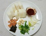 Hình bước làm 1 của món Củ Cải Kho 무조림