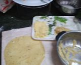A picture of step 2 of Paneer Roll.