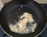 Foto langkah ke 3 dari resep Pokchoy Tumis Jamur.