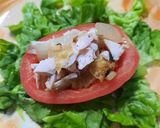 Foto del paso 4 de la receta: Tomate relleno con pollo (cocido)