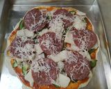 Foto langkah ke 4 dari resep Quick and Easy Pizza.