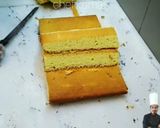 A picture of step 2 of 4&10pounds red car is ready to go pineapple cake.