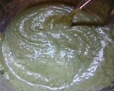 A picture of step 3 of Spinach Christmas Cake.