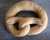 A picture of step 10 of Neujahrsbretzel (German New Year's Pretzel).