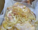 A picture of step 3 of Chicken legs in date honey sauce.