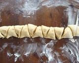 A picture of step 4 of Kamome Diner Finnish Cinnamon Rolls.