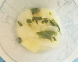 Foto del paso 3 de la receta: Crema de Habas y Guisantes con rollos de Cecina