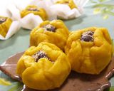 A picture of step 10 of Kabocha Squash Manju.