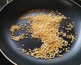 A picture of step 1 of Ven Pongal.