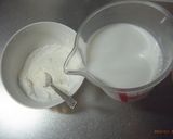 A picture of step 2 of Microwaved Custard Cream with Honey.