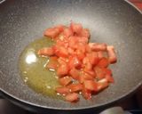 A picture of step 5 of Pasta with pesto, ricotta cheese and tomato.