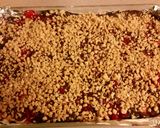 A picture of step 5 of Frozen banana split.