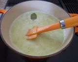 A picture of step 7 of Cold Edamame Soup.