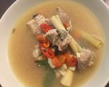 A picture of step 2 of Pork ribs lemongrass soup.