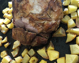 Foto del paso 3 de la receta: Bondiola de cerdo al horno con tomillo
