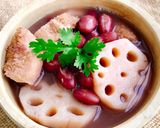 Hình bước làm 2 của món Canh củ sen đậu đỏ nấm hầu thủ