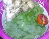 Foto langkah ke 1 dari resep Sayur Tumisan Sawi Hijau Jamur Merang.. By:Erni Hartanti.Amd:-).