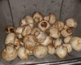 A picture of step 1 of Stir-Fried Mushrooms (Buffet-Style).