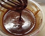 A picture of step 4 of Use Up Egg Whites Making Mini Cakes.