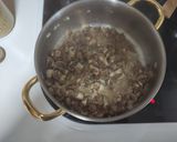 Foto del paso 2 de la receta: Fideuá de champiñones, chorizo y jamón