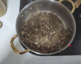 Foto del paso 2 de la receta: Fideuá de champiñones, chorizo y jamón