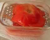 Foto del paso 7 de la receta Tostas de piquillo rellenas de sardinas con tomate