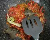 Foto langkah ke 4 dari resep Ikan Tongkol Suwir Kemangi.