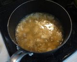 A picture of step 3 of Creamy Egg Soup with Crumbled Tofu.