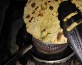 A picture of step 3 of Maize Flour Roti.
