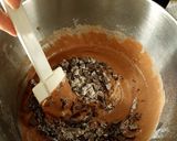 Foto del passaggio 13 della ricetta Muffin al cioccolato e amaretti