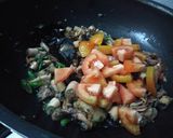 Foto langkah ke 2 dari resep Tumis Cumi Daun Kemangi.
