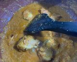 A picture of step 6 of Chicken Makhni Handi.