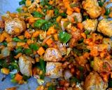 A picture of step 2 of Veg Fried Rice.