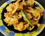 A picture of step 9 of Moong Dal Onion Pakore.
