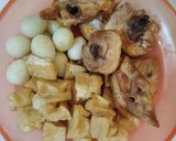 Foto langkah ke 1 dari resep Opor Ayam Tahu Telur Puyuh.