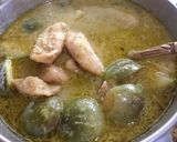 รูปขั้นตอนการทำที่ 3 ของ แกงเขียวหวานไก่ใส่มะเขือ