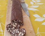 Foto del passaggio 5 della ricetta Salame di cioccolato fondente e bianco