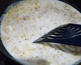 A picture of step 4 of Fettuccine with White Sauce.