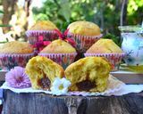 Foto del paso 6 de la receta: Magdalenas de flan con corazón de dulce de leche🧉