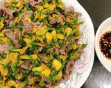 Hình bước làm 3 của món Bông điên điển xào thịt bò