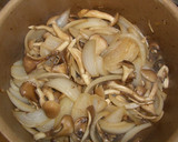 A picture of step 4 of Tomato Hashed Beef Stew.