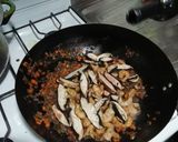 Foto del paso 3 de la receta: Salteado de camarones y verdura con Fideos frescos caseros