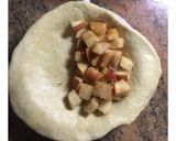 A picture of step 3 of Apple Pies.